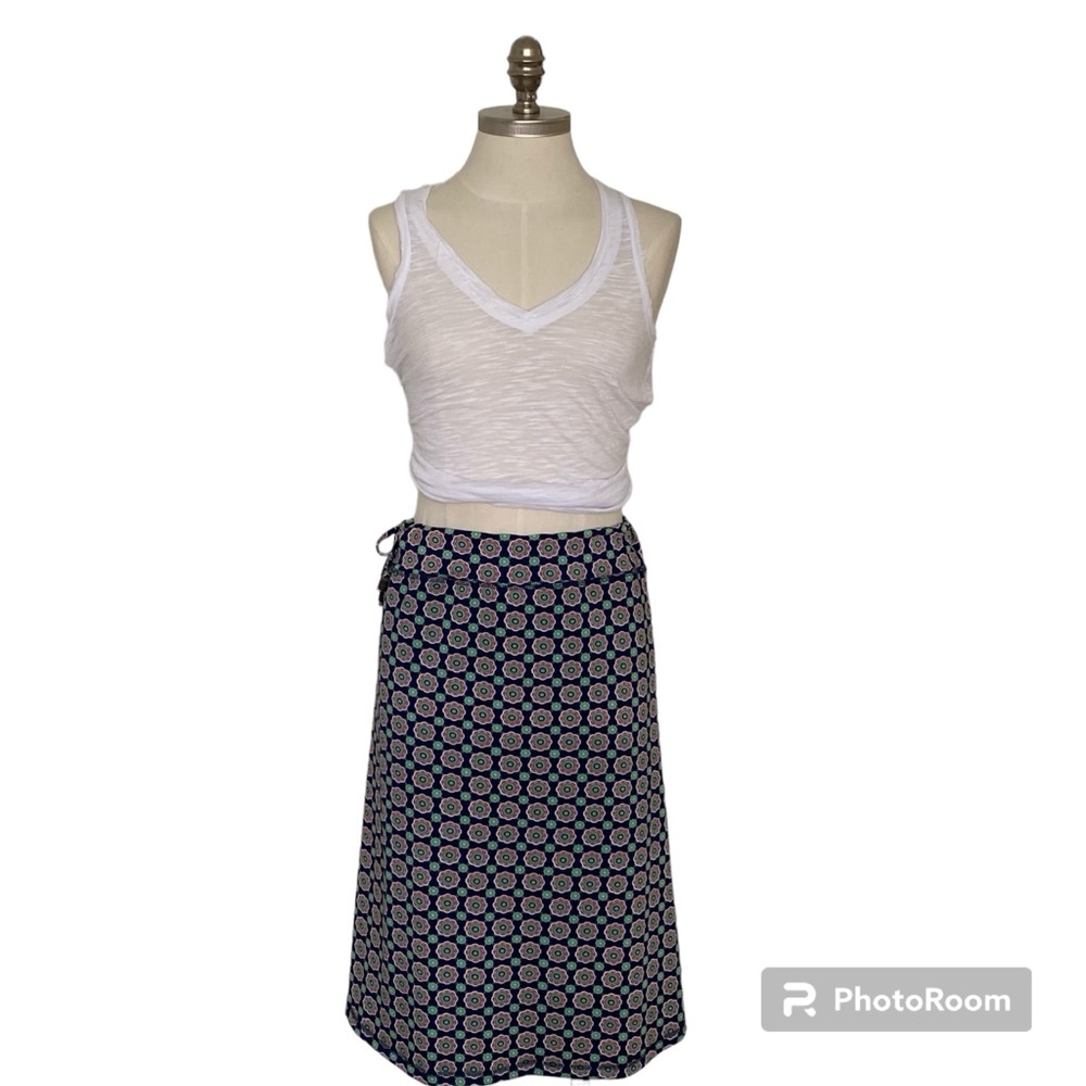 Beautiful Mora Surf style skirt Size Medium - Large Tag is L